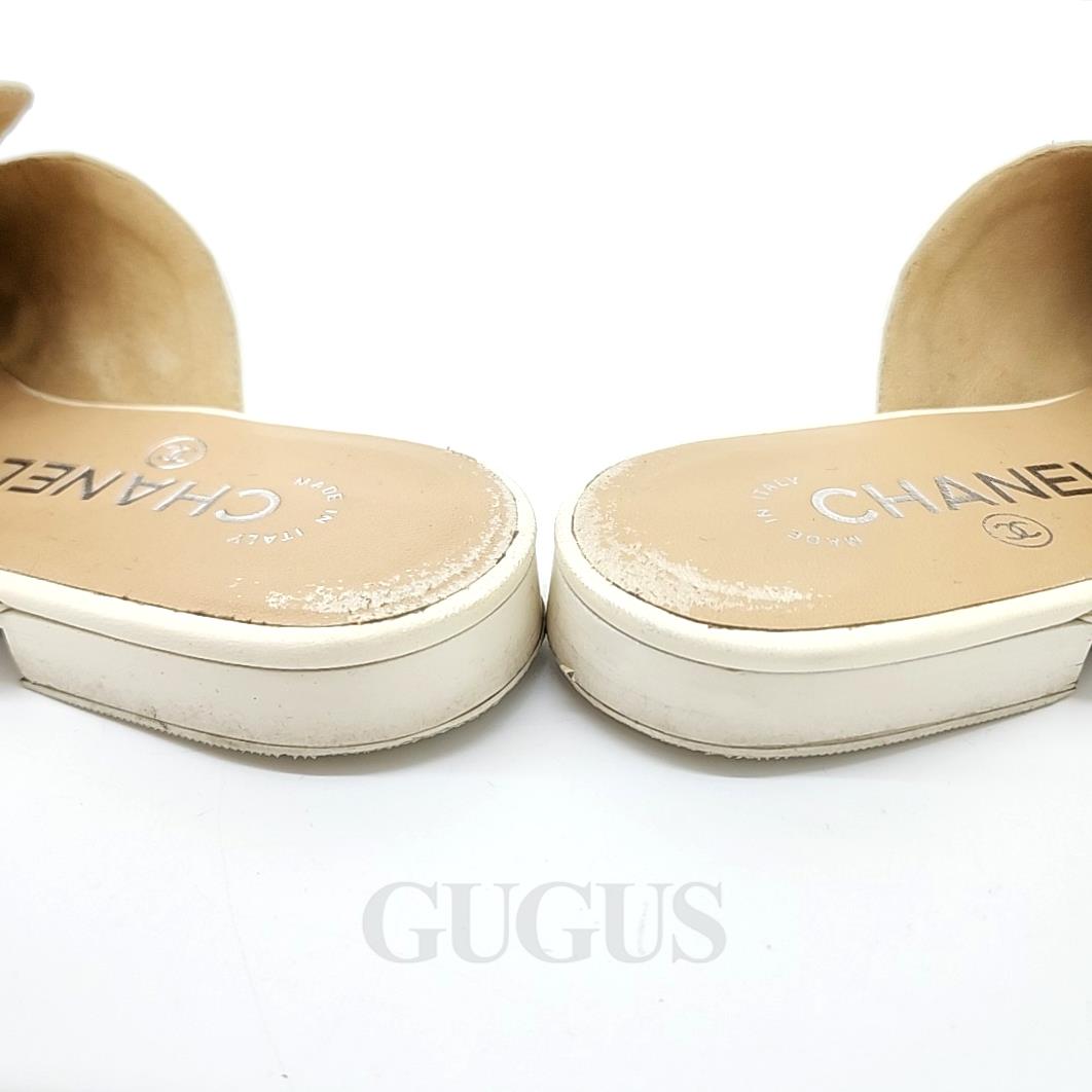 Chanel Mule – Lambskin Leather – Ivory