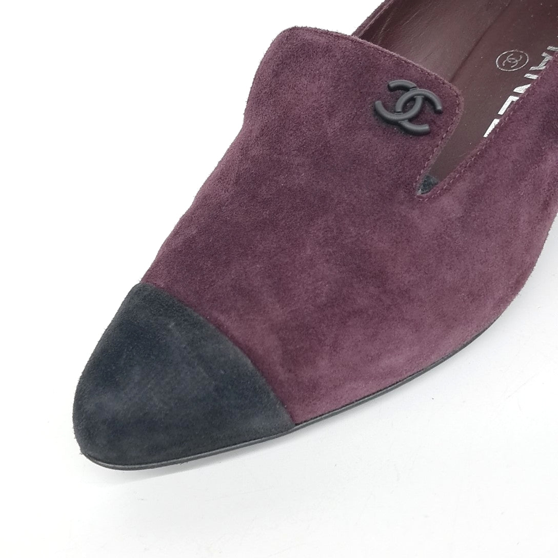 Chanel Flats & Mules – Suede – Purple