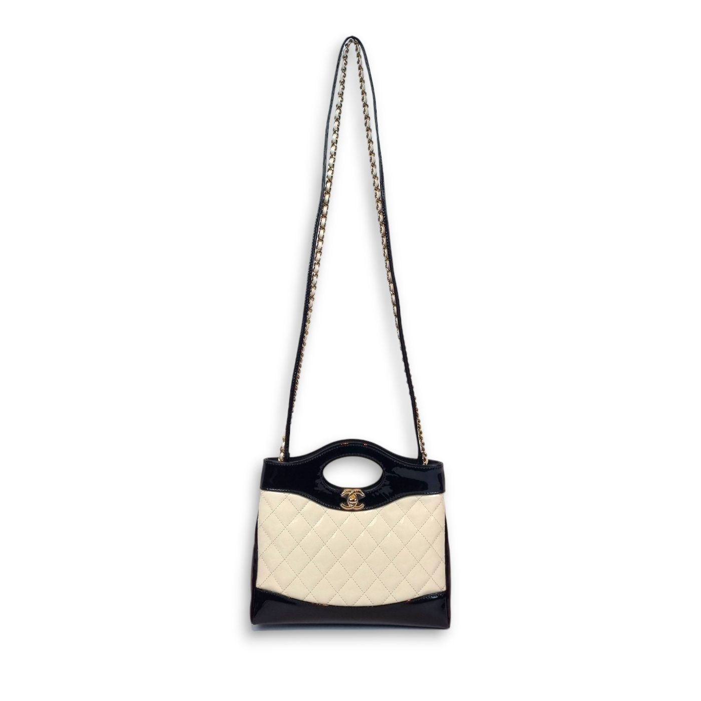 Chanel 31 – Patent Leather – Black and White – Gold Hardware