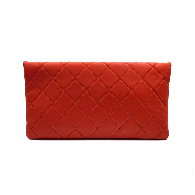 Chanel Clutch – Lambskin Leather – Red