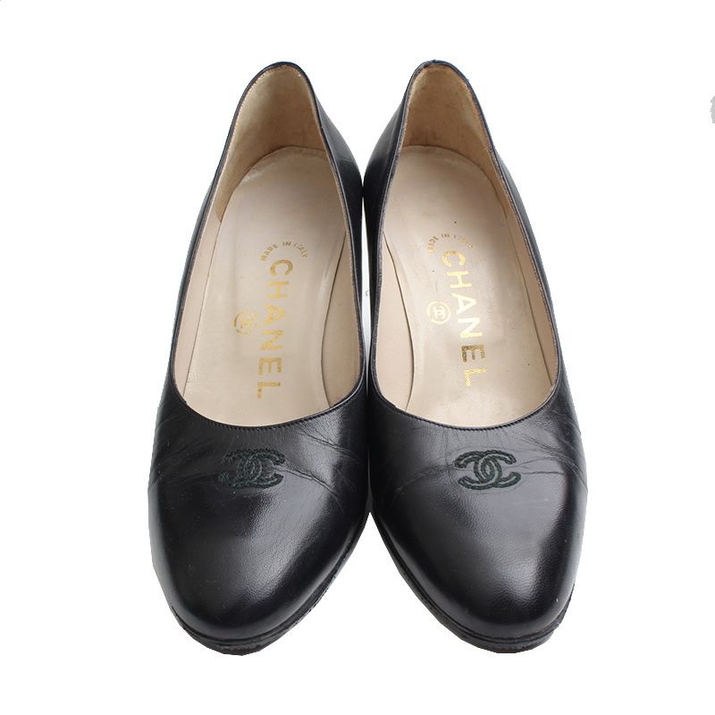 Chanel Pumps – Calfskin Leather – Black