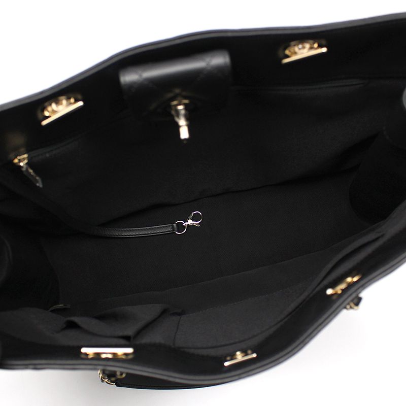 Chanel Shoulder Bag – Lambskin Leather – Black – Gold Hardware