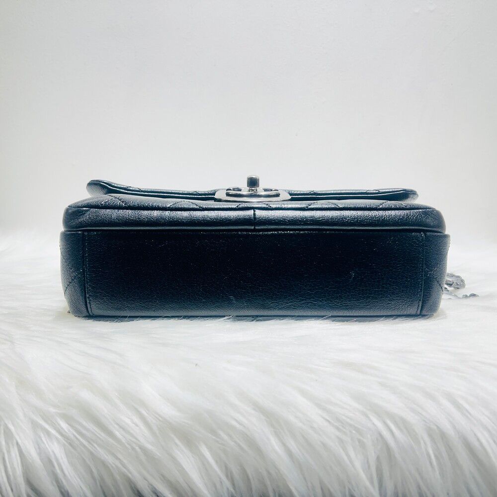 Chanel Boy – Caviar Leather – Black – Silver Hardware