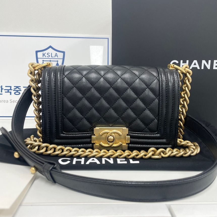 Chanel Boy Bag – Caviar Leather – Black – Gold Hardware