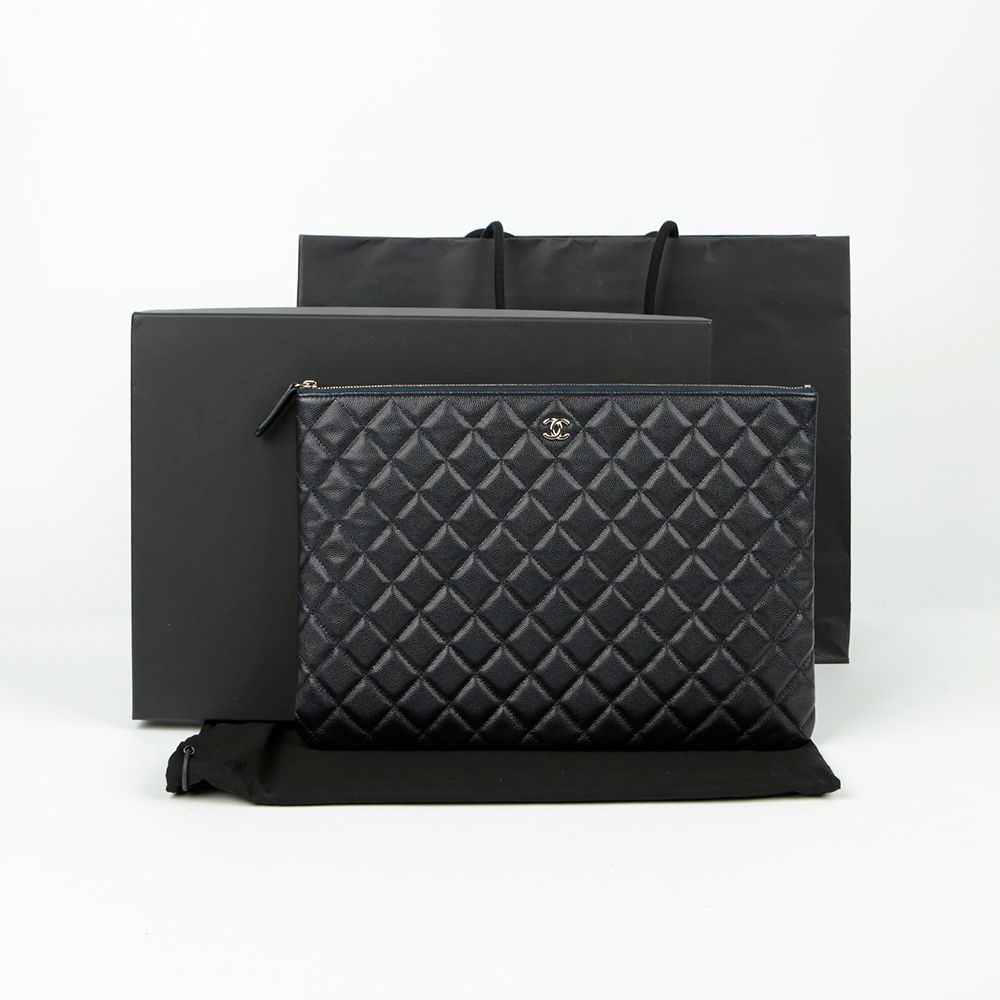 Chanel Clutch – Caviar Leather – Navy – Gold Hardware
