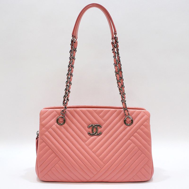 Chanel Shoulder Bag – Lambskin Leather – Pink – Silver Hardware