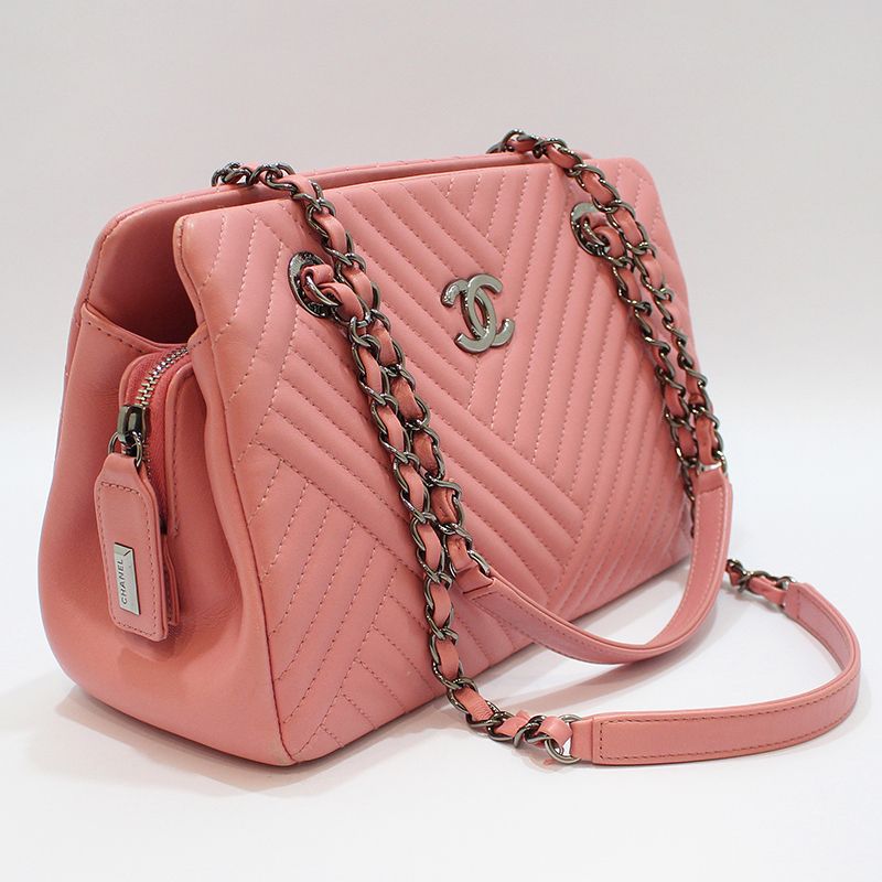 Chanel Shoulder Bag – Lambskin Leather – Pink – Silver Hardware