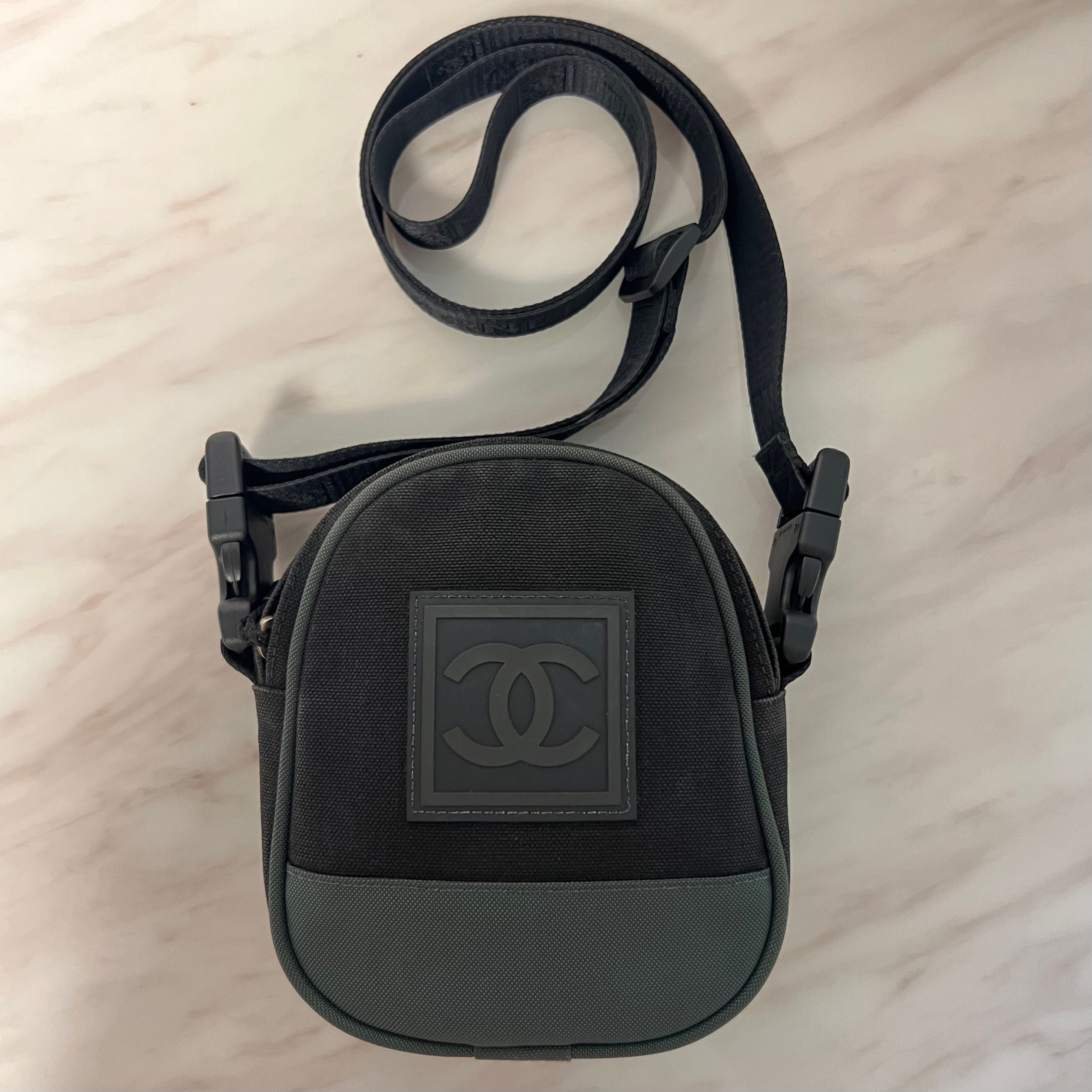 Chanel Shoulder Bag – Nylon – Green