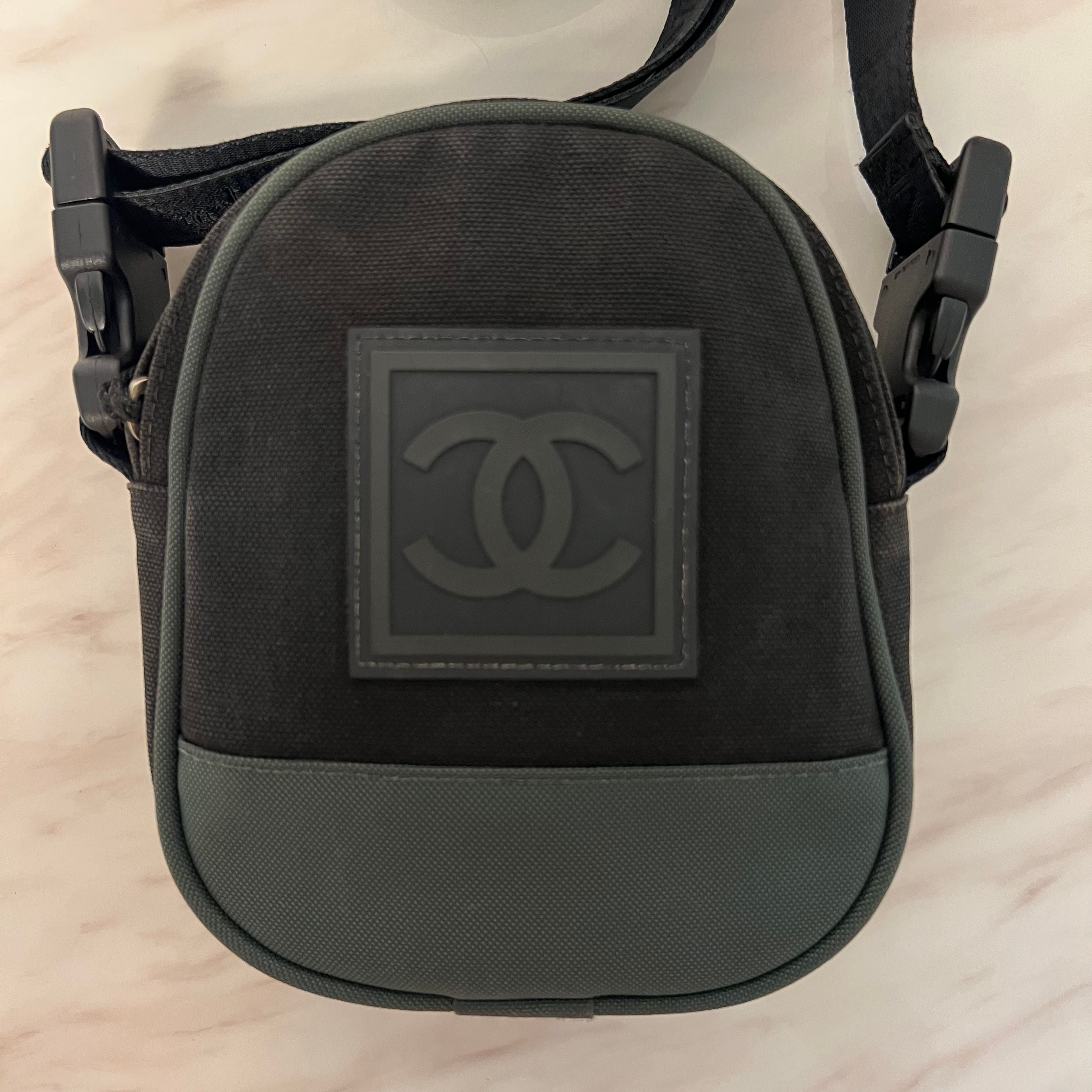 Chanel Shoulder Bag – Nylon – Green