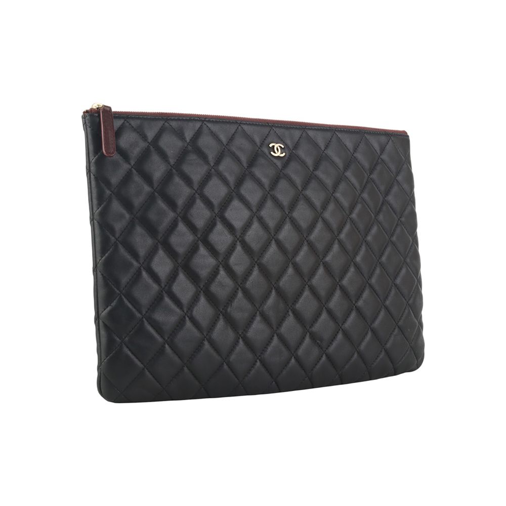 Chanel Clutch – Lambskin Leather – Black – Gold Hardware