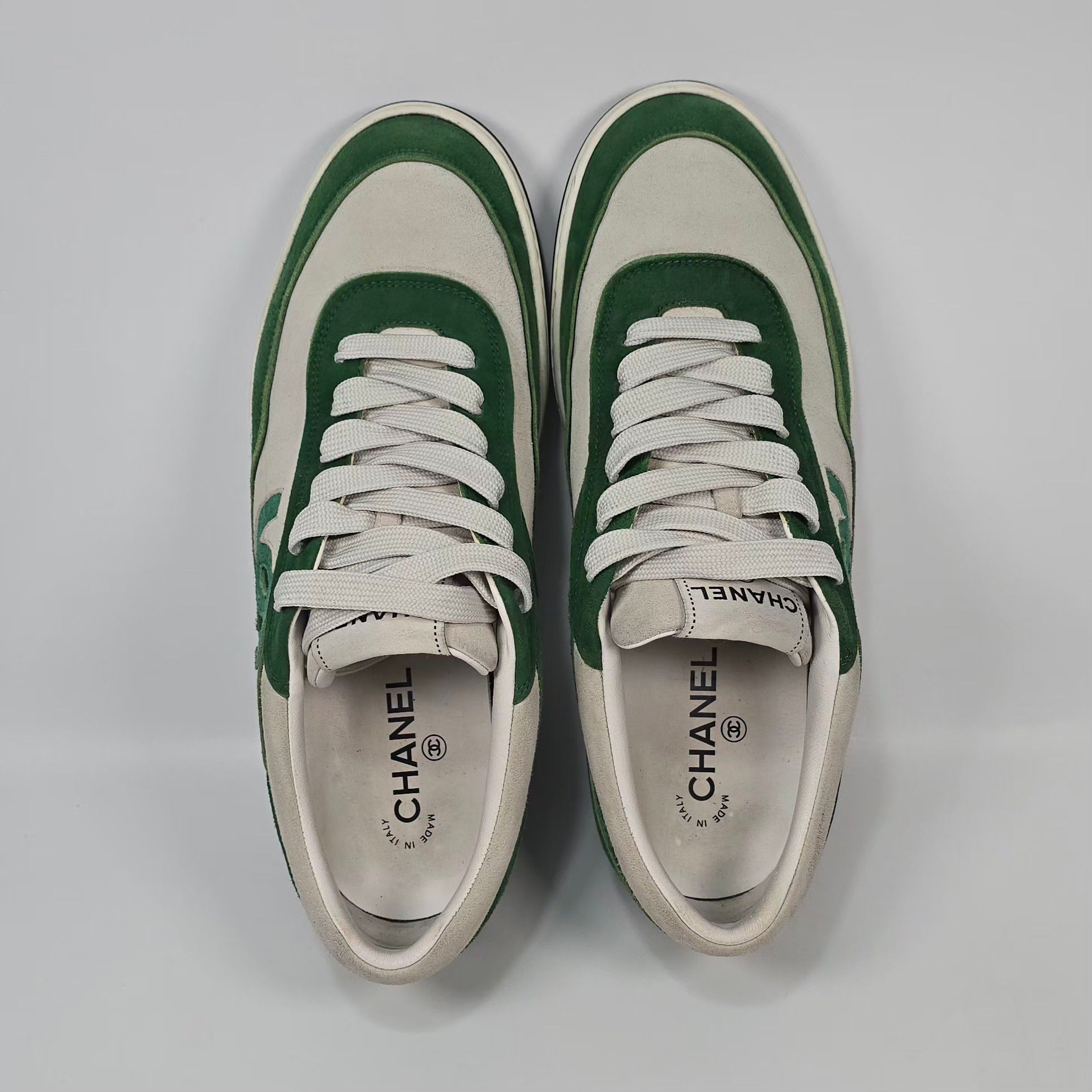 Chanel Sneakers – Suede – Green