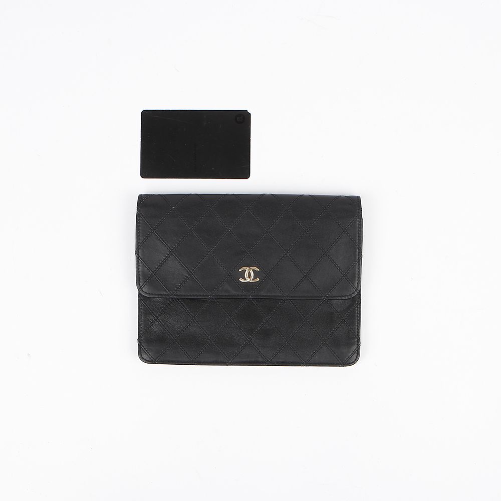 Chanel Flap Bag – Calfskin Leather – Black – Gold Hardware