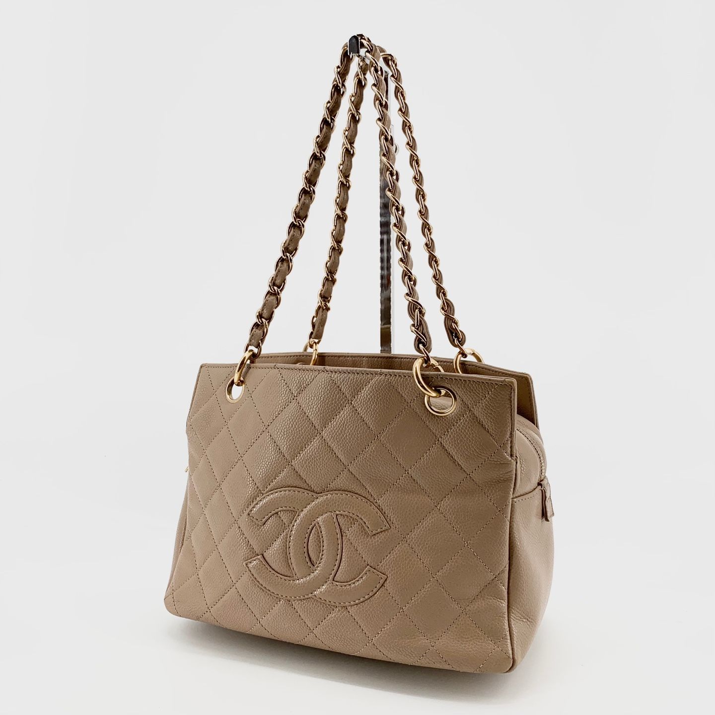 Chanel Shoulder Bag – Caviar Leather