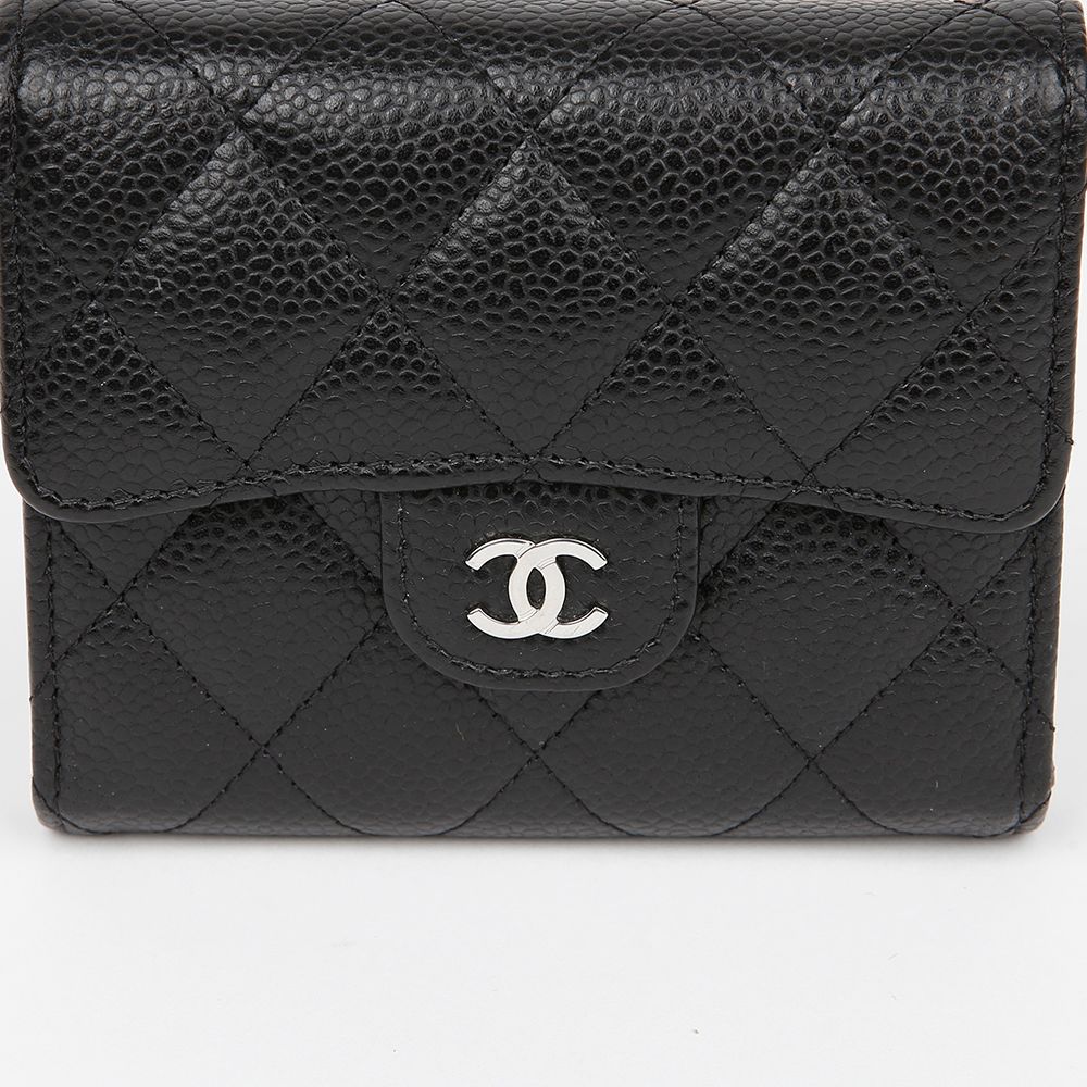Caviar Classic Small Wallet AP0231