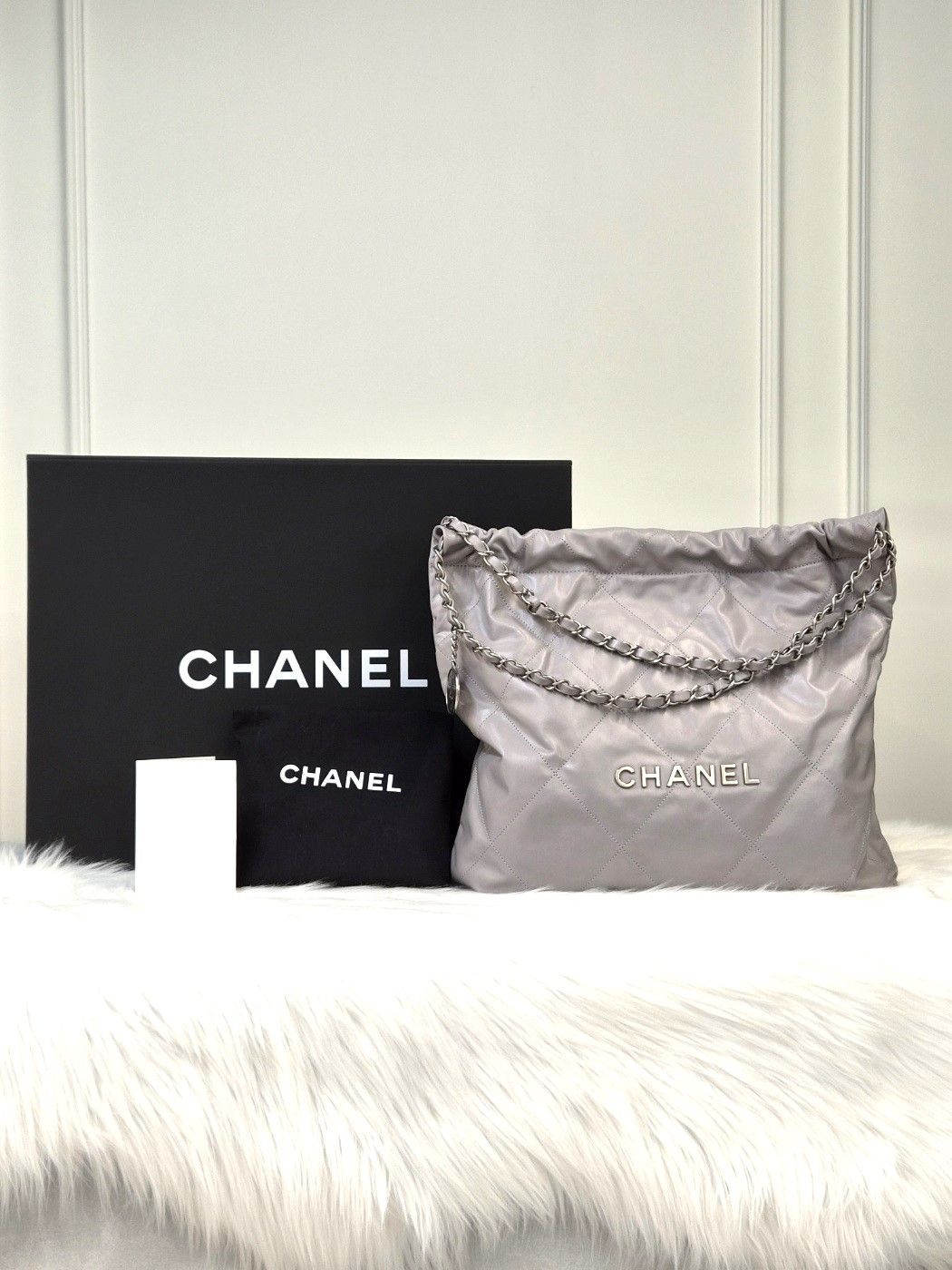 Medium Shoulder Bag Gray 22