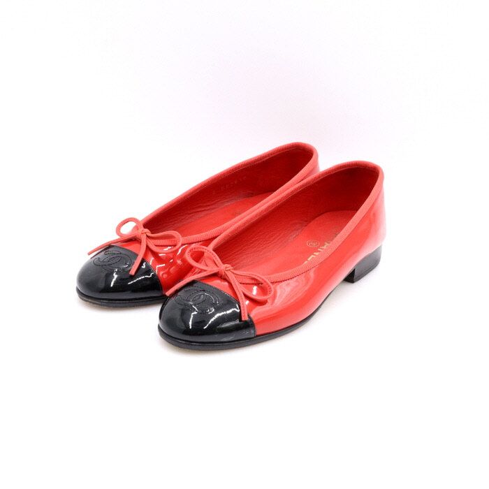 Chanel Ballerina Flat – Patent Leather – Black and Red