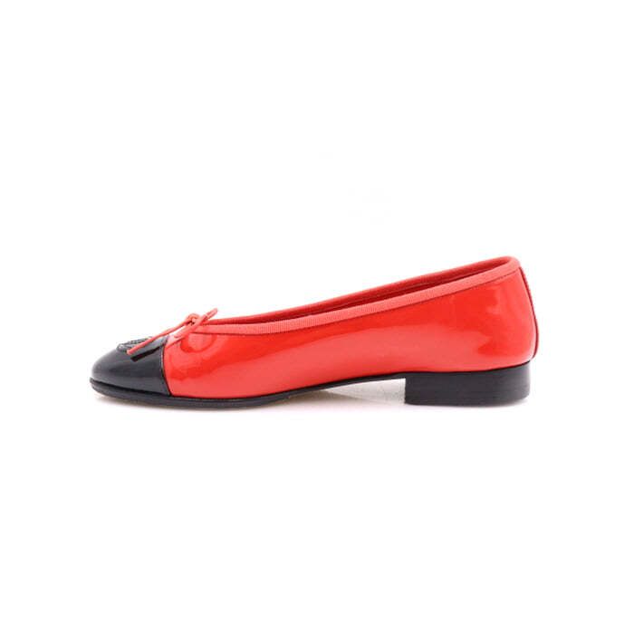 Chanel Ballerina Flat – Patent Leather – Black and Red