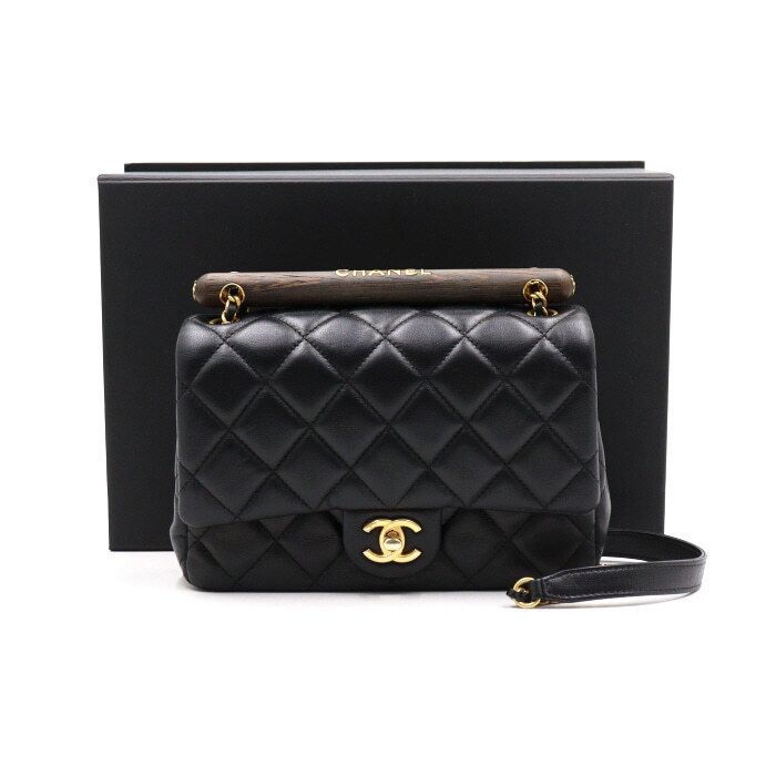 Chanel Flap Bag – Lambskin Leather – Black – Gold Hardware