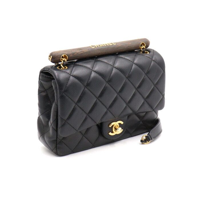 Chanel Flap Bag – Lambskin Leather – Black – Gold Hardware