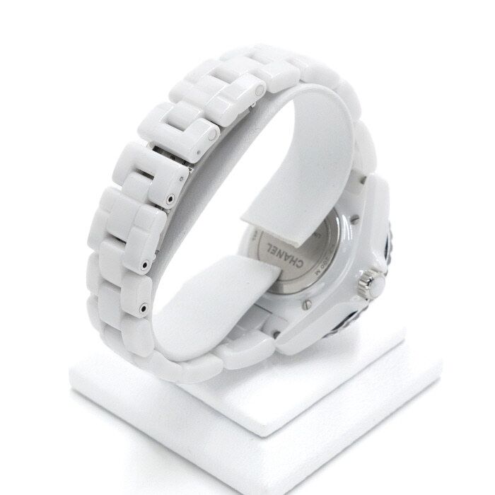Chanel J12 – White