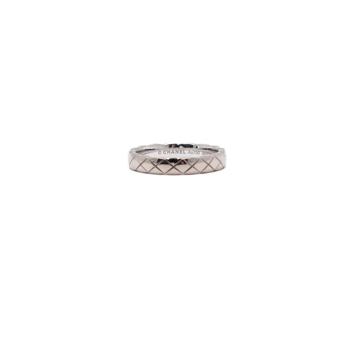 Chanel Ring – 18K White Gold – White