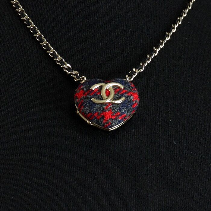 Chanel Necklace – Tweed – Multicolor