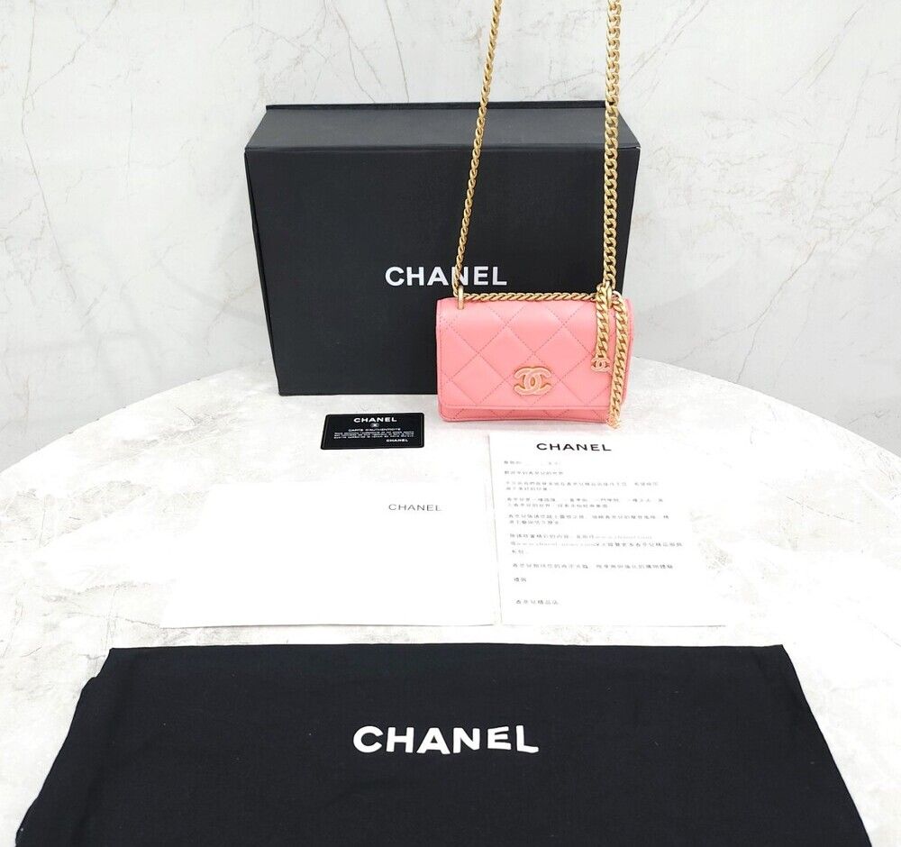 Chanel Classic Flap – Lambskin Leather – Pink – Gold Hardware