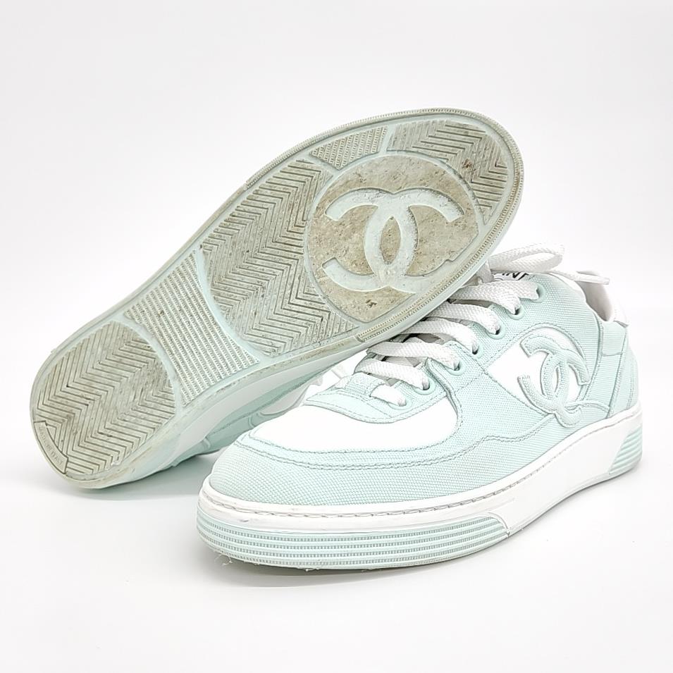 Chanel Sneakers – Calfskin Leather – Mint