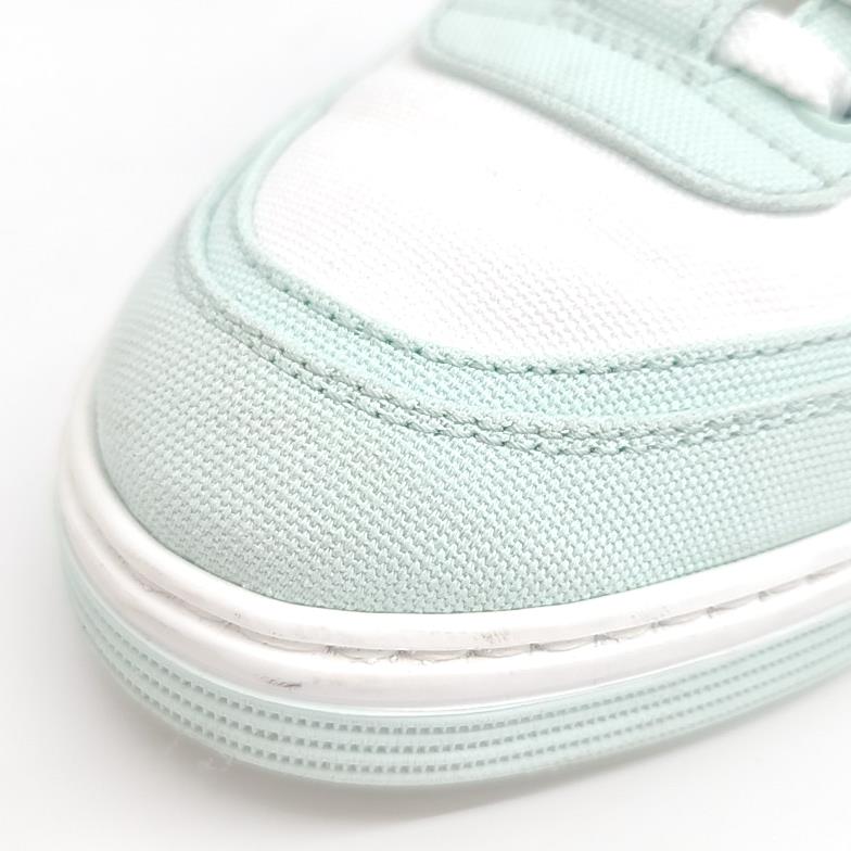 Chanel Sneakers – Calfskin Leather – Mint