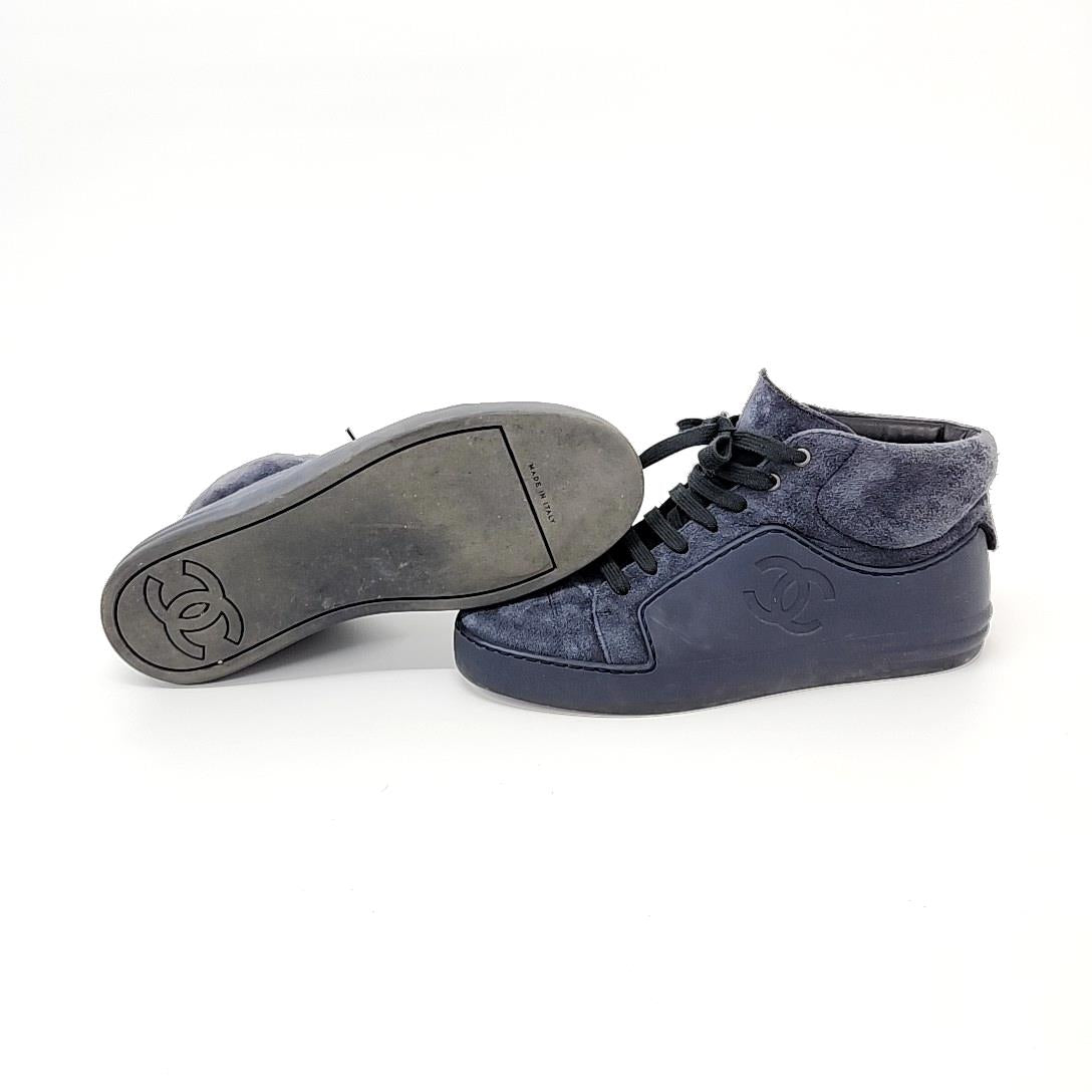 Chanel Sneakers – Navy