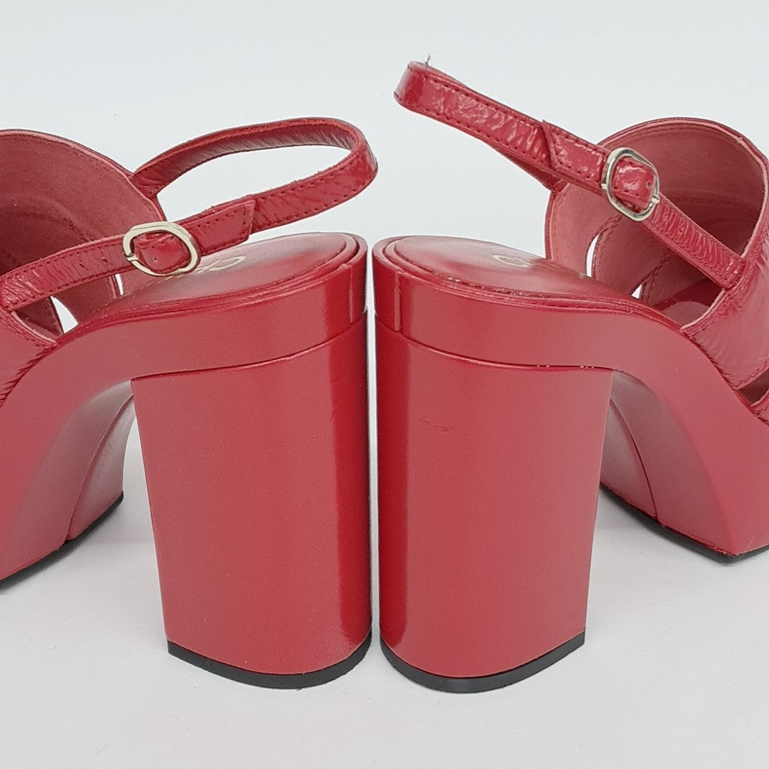 Chanel Sandals – Leather – Red