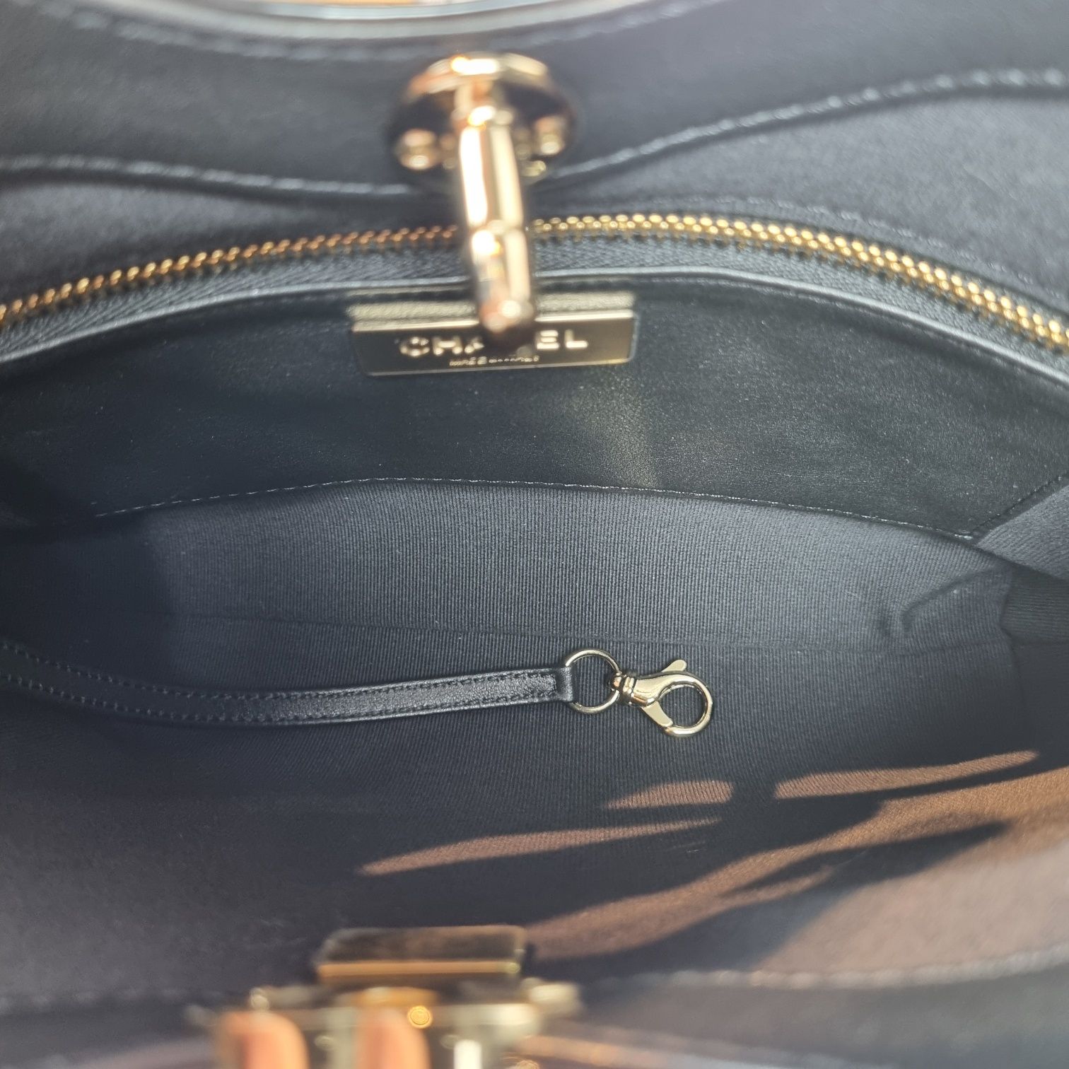 Chanel 31 – Patent Leather – Black and White – Gold Hardware