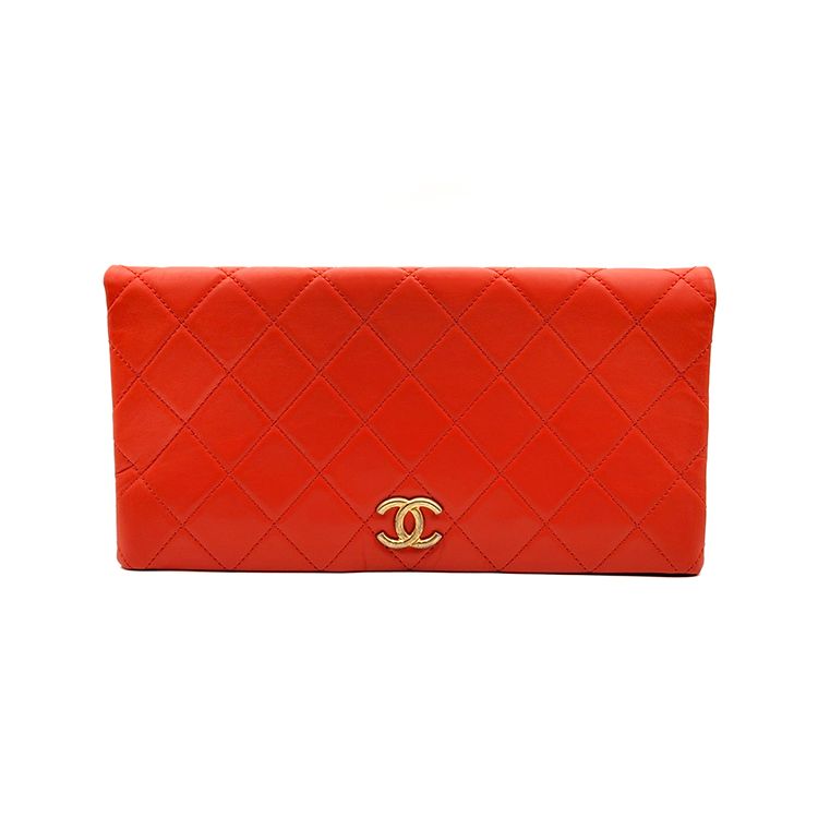 Chanel Clutch – Lambskin Leather – Red