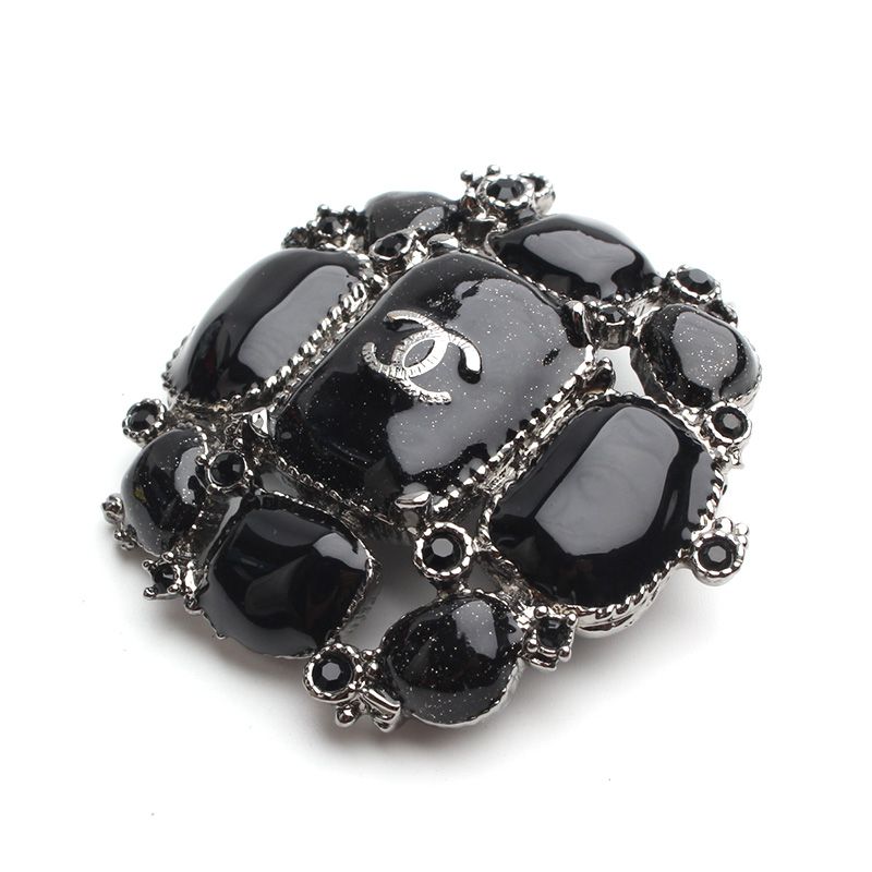 Chanel Brooch – Enamel – Black
