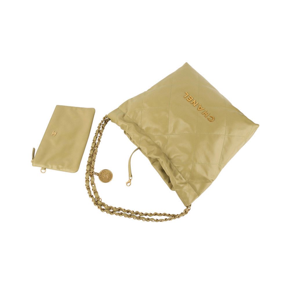 Chanel 22 – Calfskin Leather – White – Gold Hardware