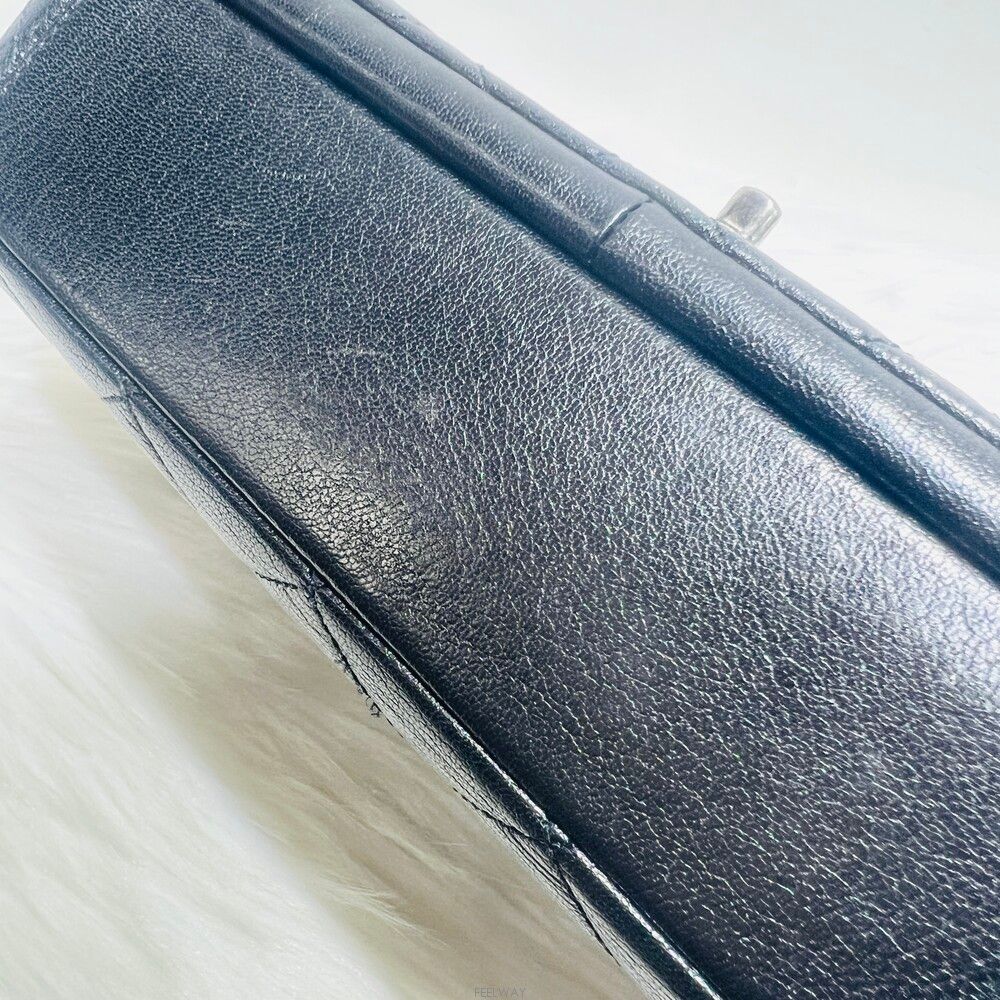 Chanel Boy – Caviar Leather – Black – Silver Hardware