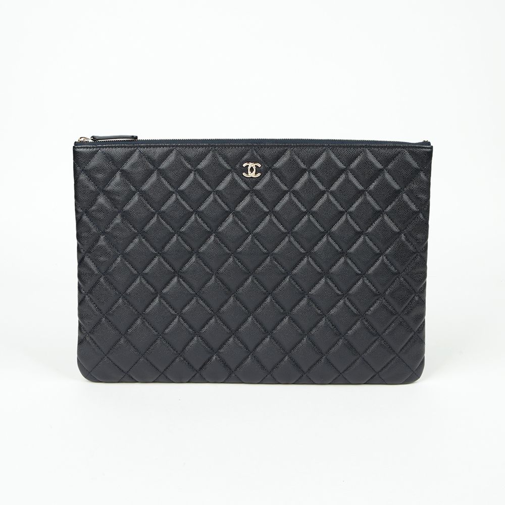 Chanel Clutch – Caviar Leather – Navy – Gold Hardware