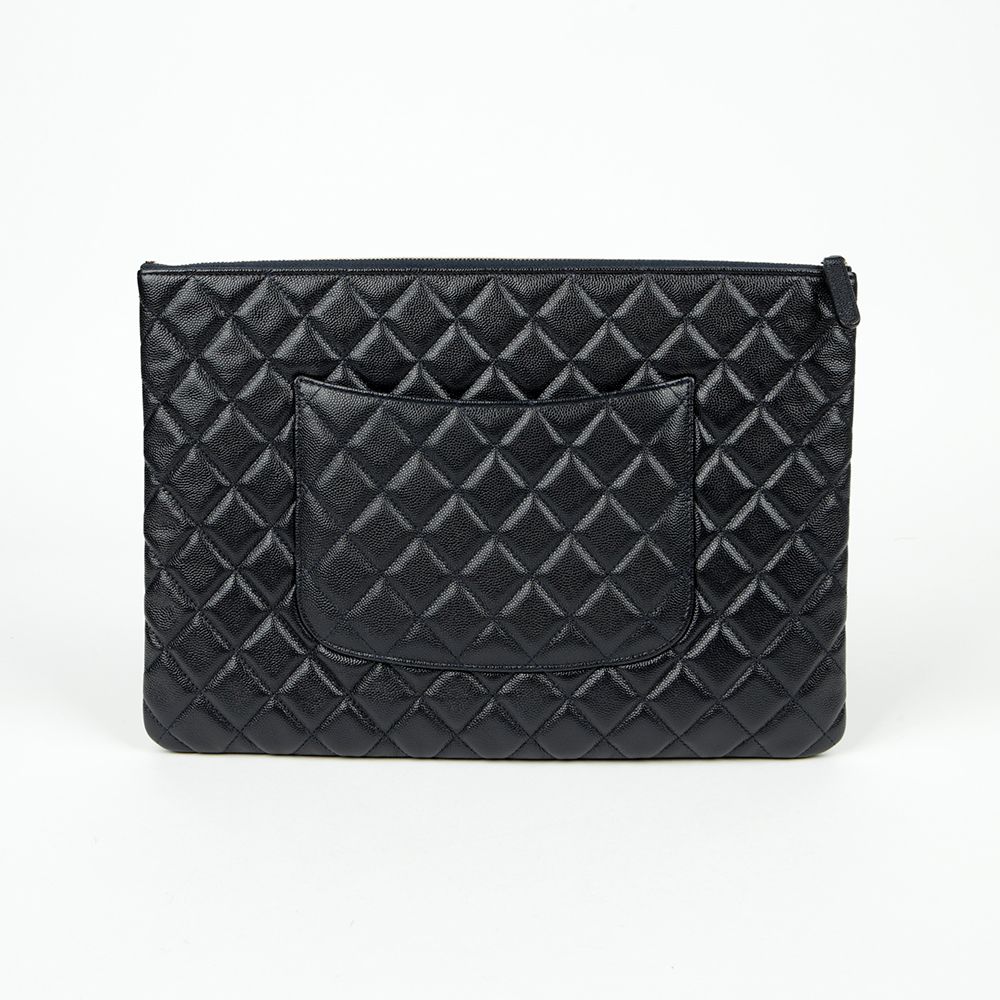 Chanel Clutch – Caviar Leather – Navy – Gold Hardware