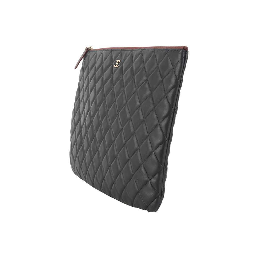 Chanel Clutch – Lambskin Leather – Black – Gold Hardware