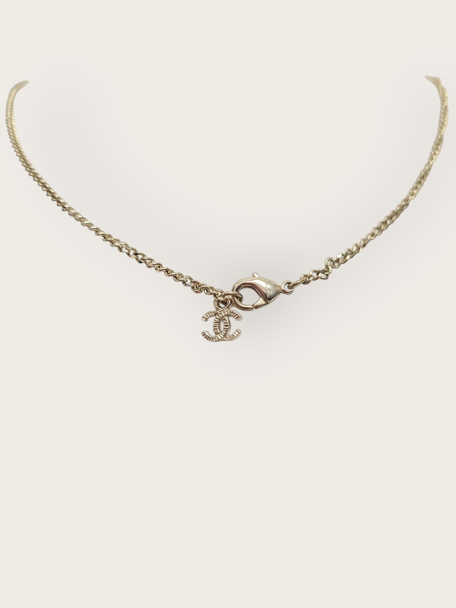 Chanel Necklace – Pearl – Blue