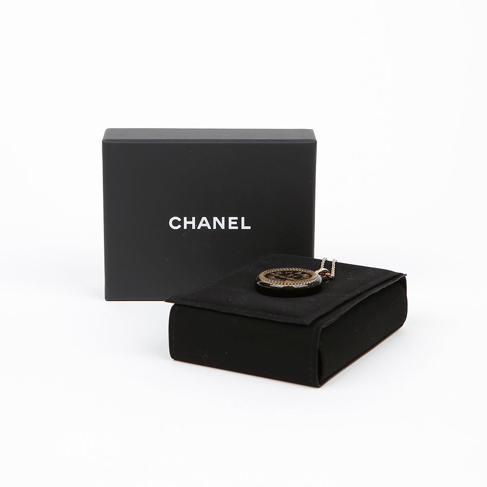 Chanel Coco Mark Necklace – Resin – Black