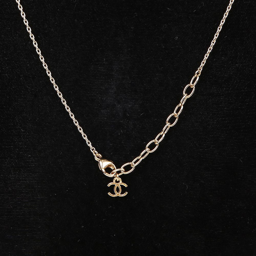 Chanel Coco Mark Necklace – Resin – Black