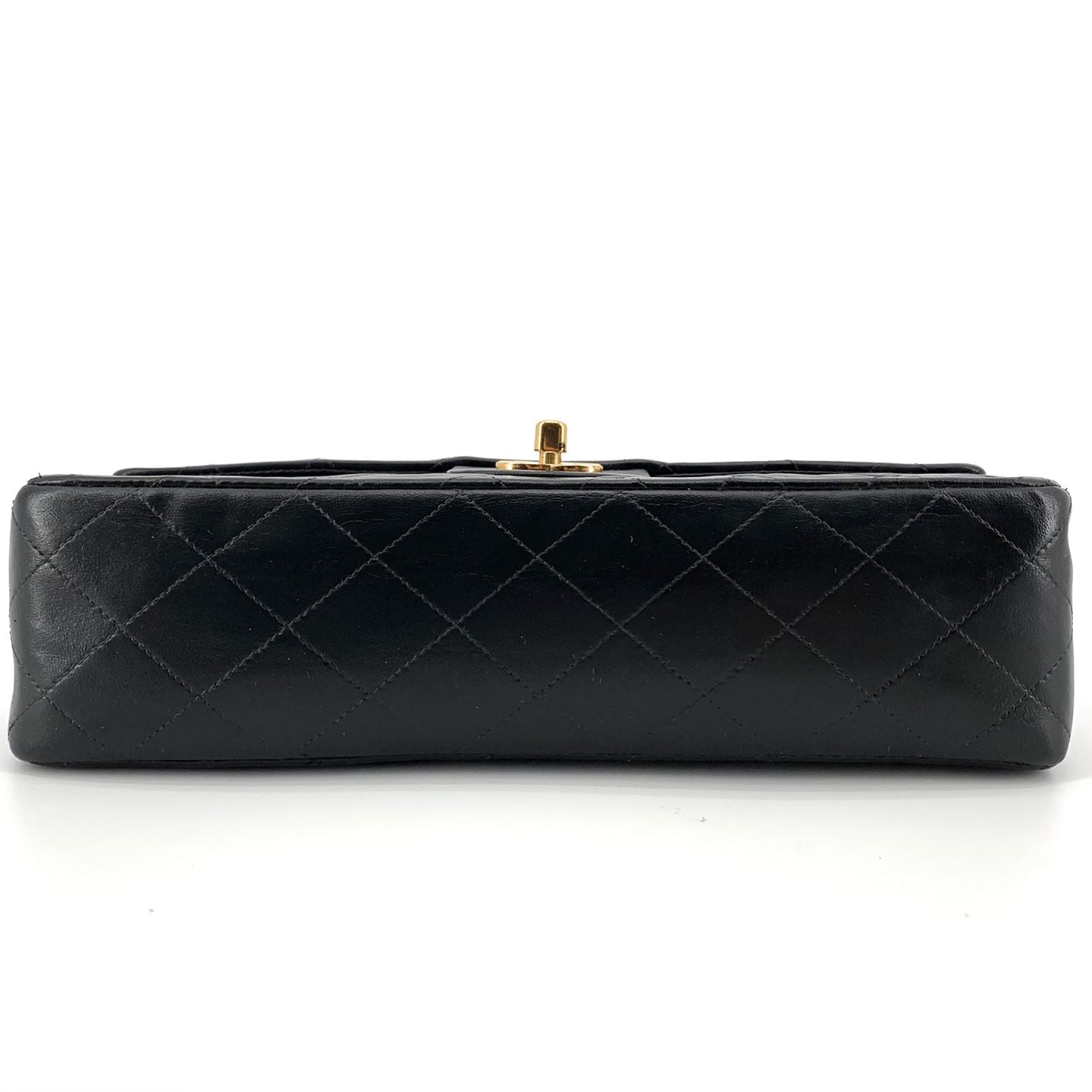 Classic Medium Shoulder Bag