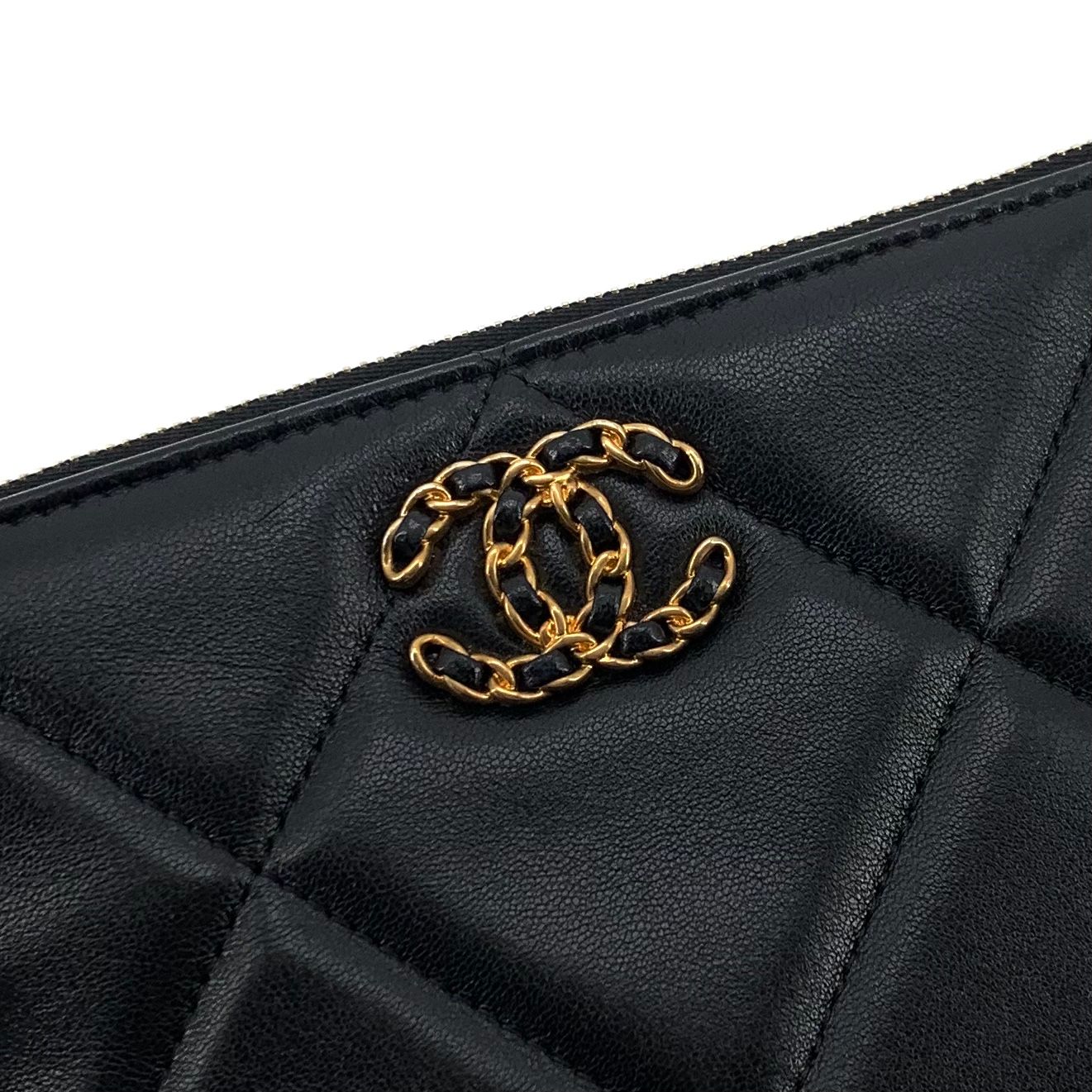 Lambskin 19 Pouch