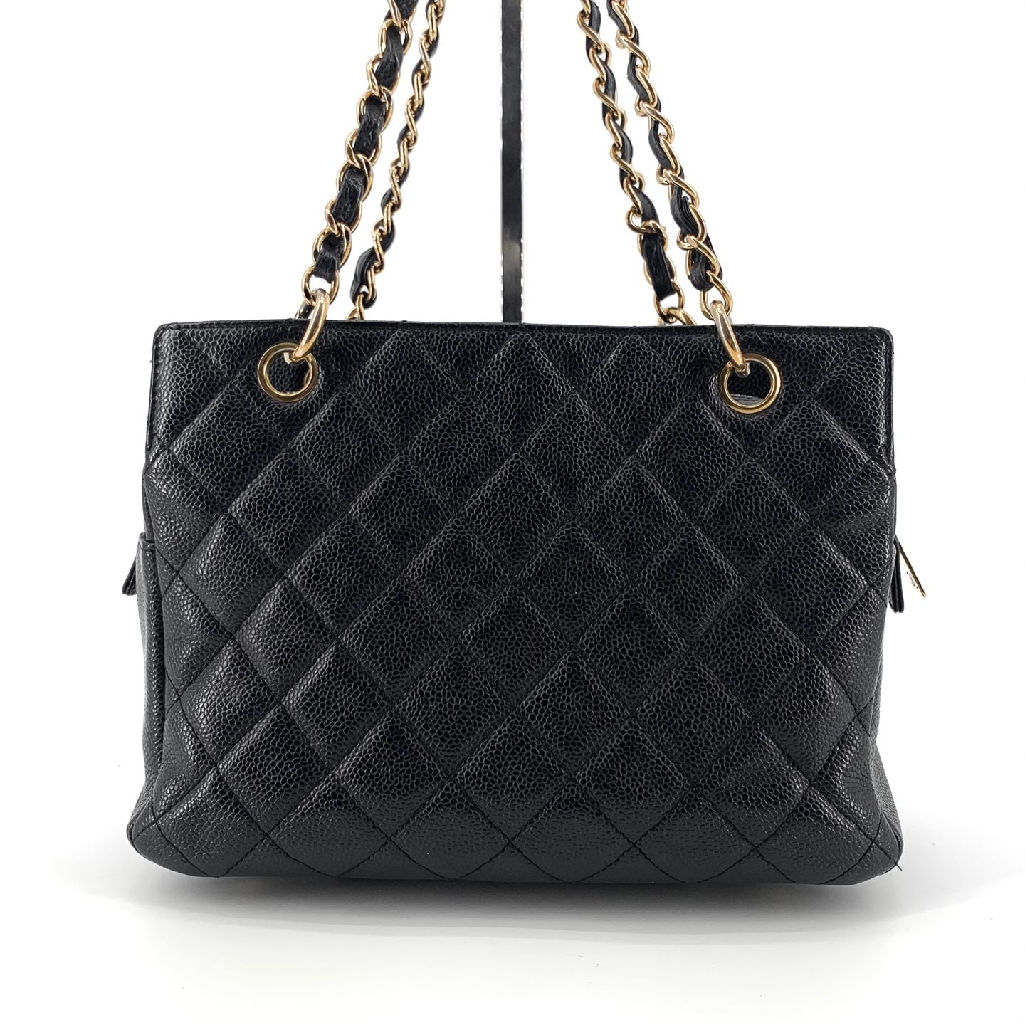 Caviar Shoulder Bag