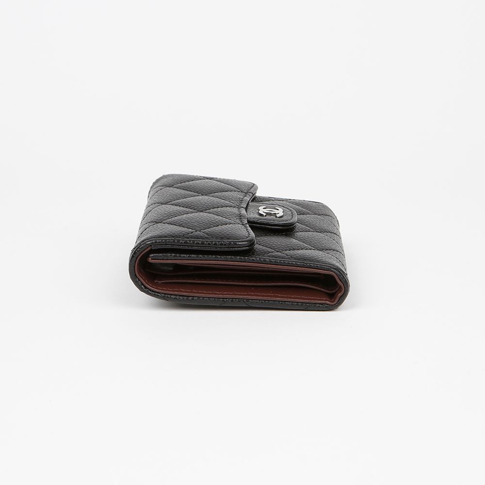 Caviar Classic Small Wallet AP0231