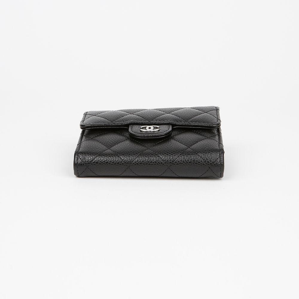 Caviar Classic Small Wallet AP0231