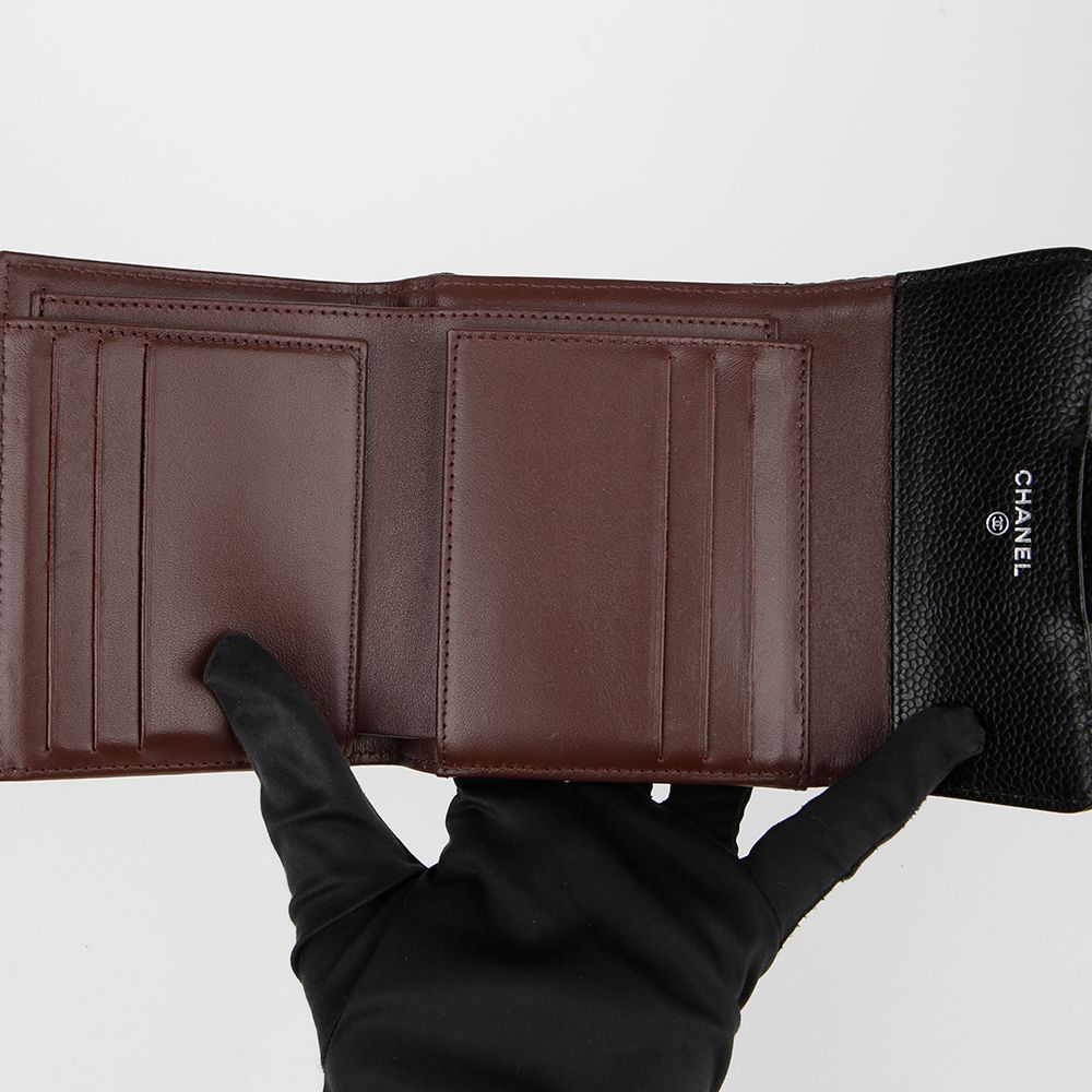 Caviar Classic Small Wallet AP0231