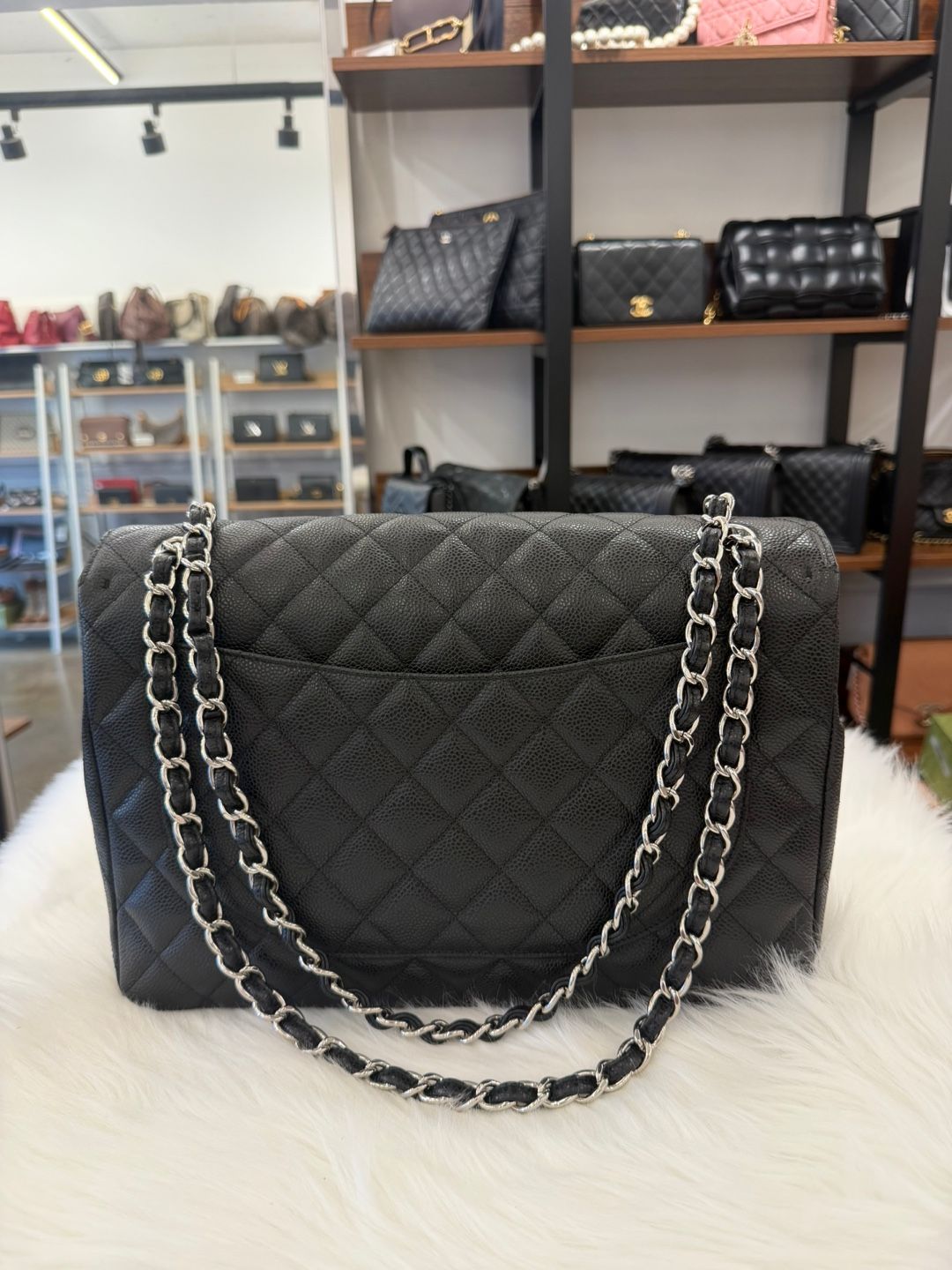 Classic Maxi Caviar Black Grade A+