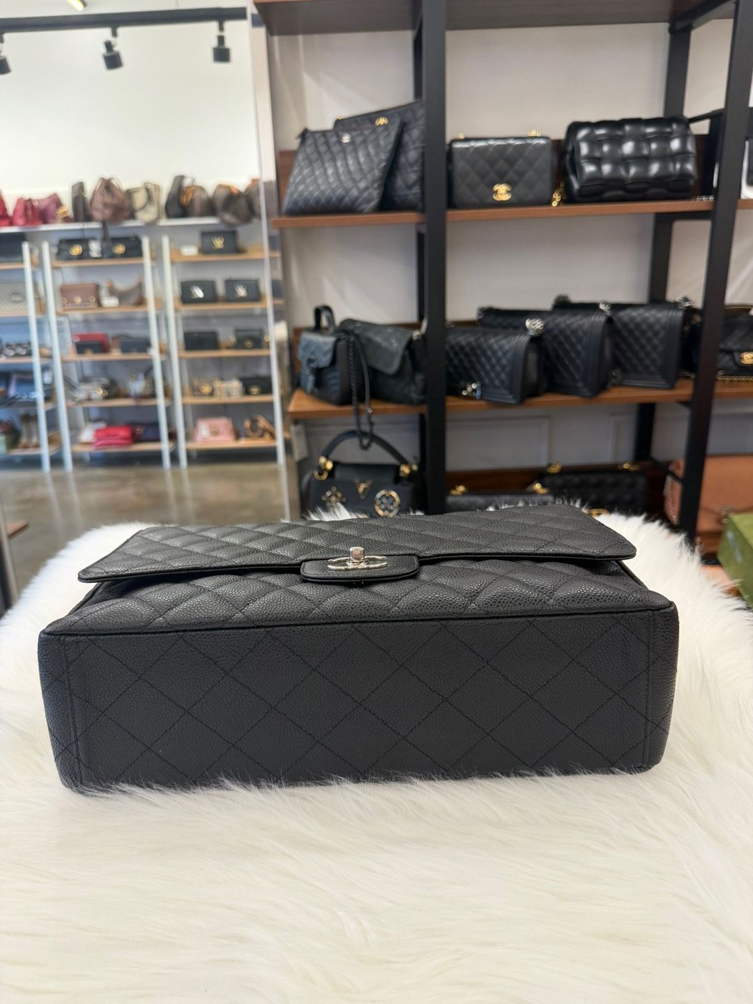 Classic Maxi Caviar Black Grade A+